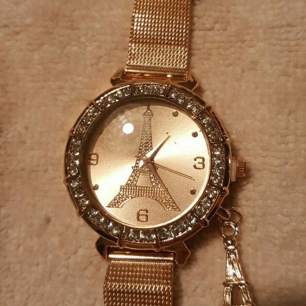Eiffel Tower in Rose Gold Fashion Women's Watch !!!NEW!!!